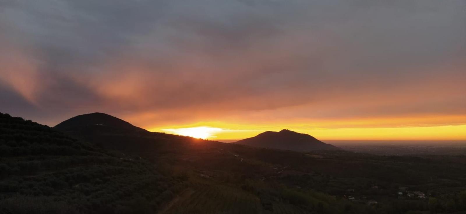 Agriturismo Le Volpi Baone Luaran gambar